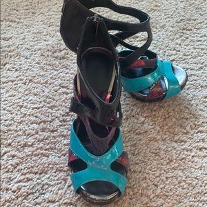 Multi-color Aldo heels size 35